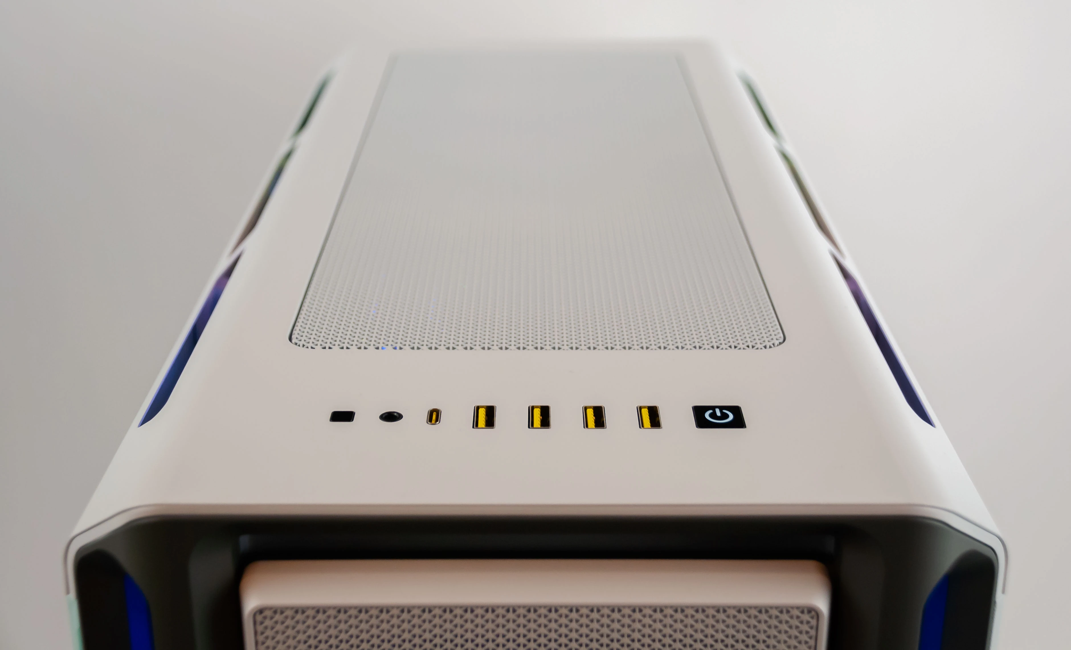 Intel Ultra 7 265KF RTX 5080 MEGA GAMING PC