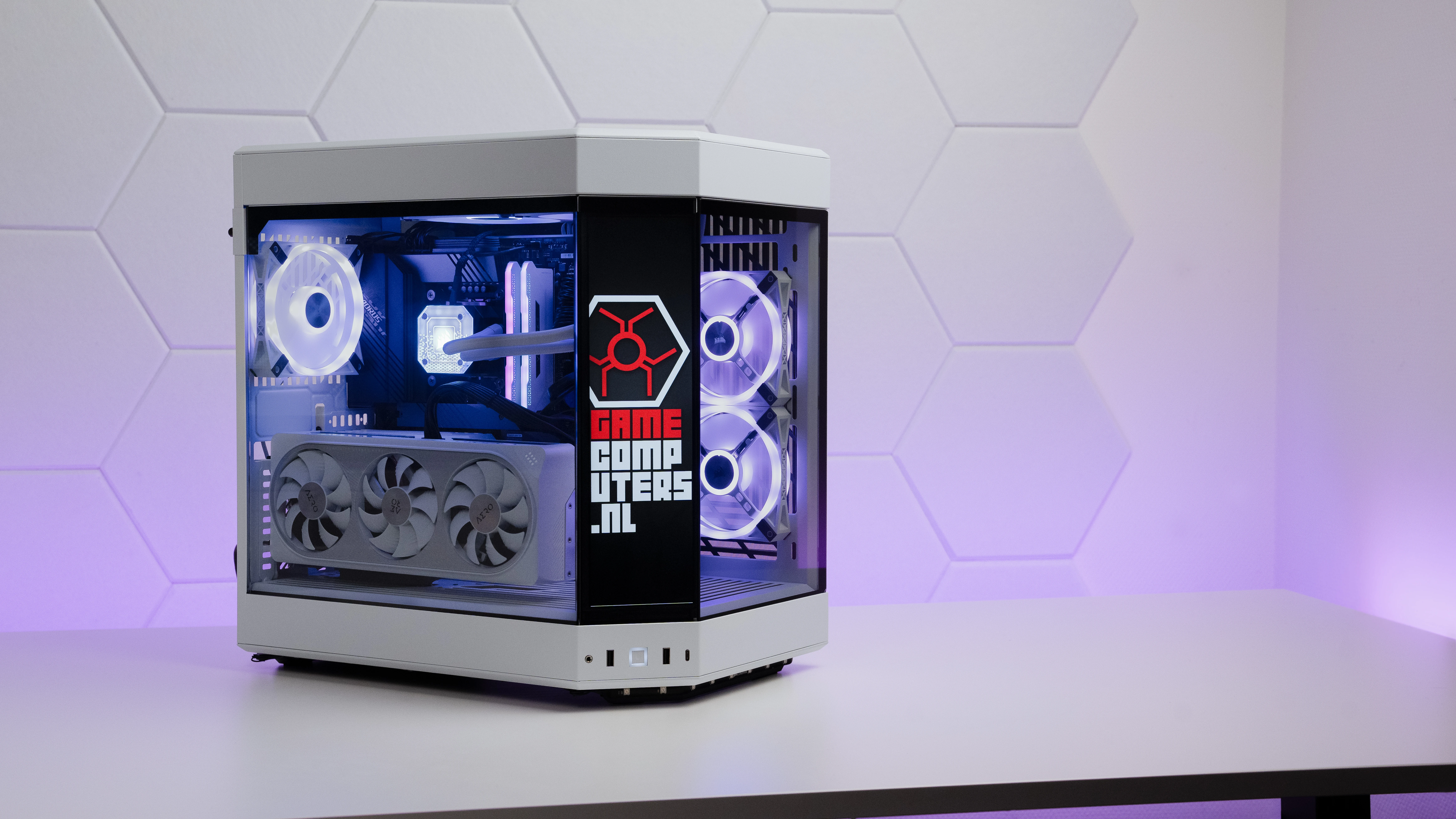 HYTE Y60 Snow White Edition LCD SCHERM MOD