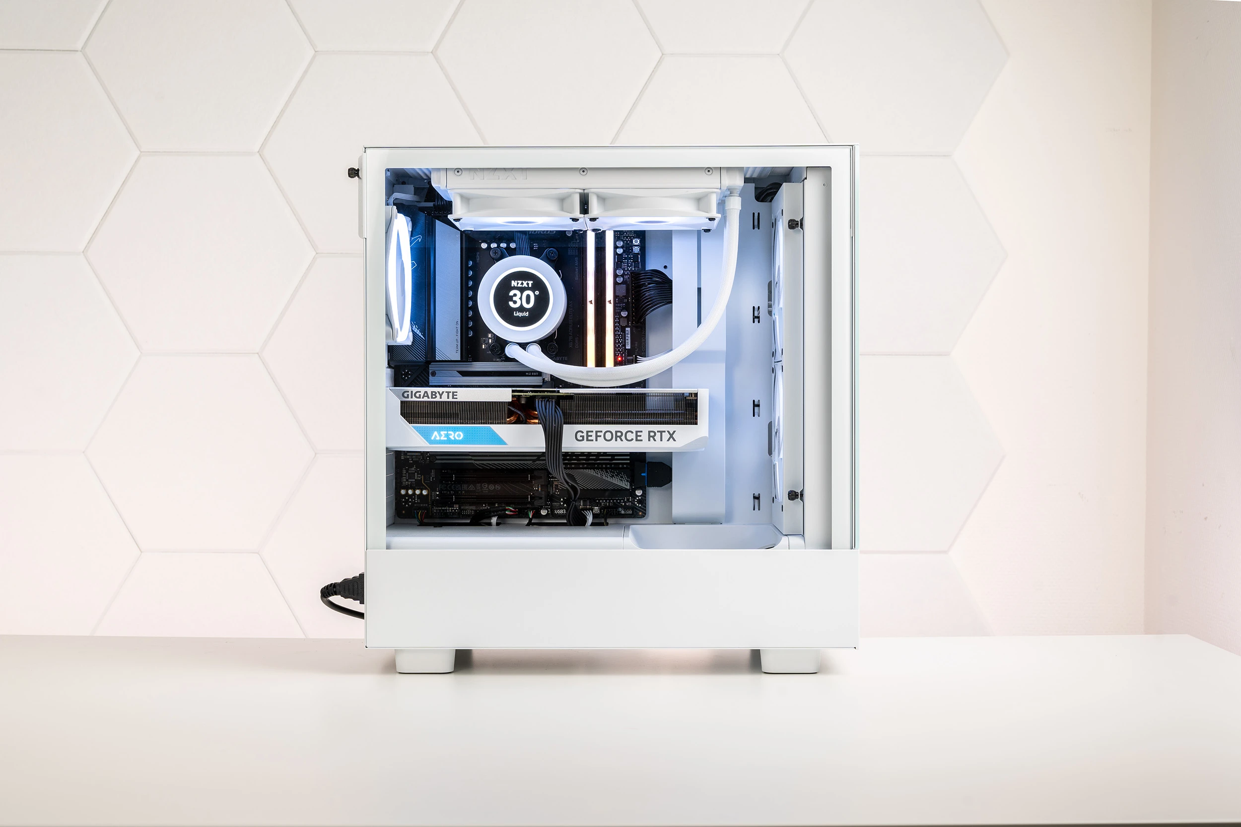 NZXT H5 Elite 7600X RTX 4070 Ti SUPER WHITEOUT