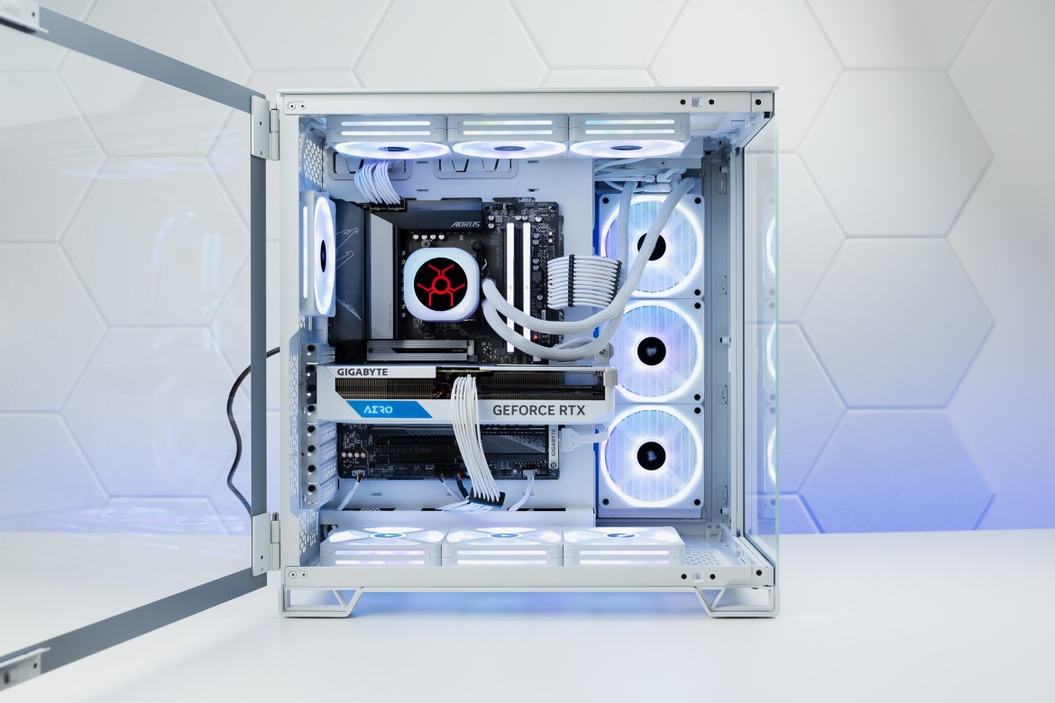 GC AMD Corsair iCUE LEVEL IV WHITE