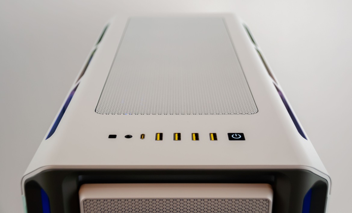 i7 14700KF RTX 5080 MEGA GAMING PC